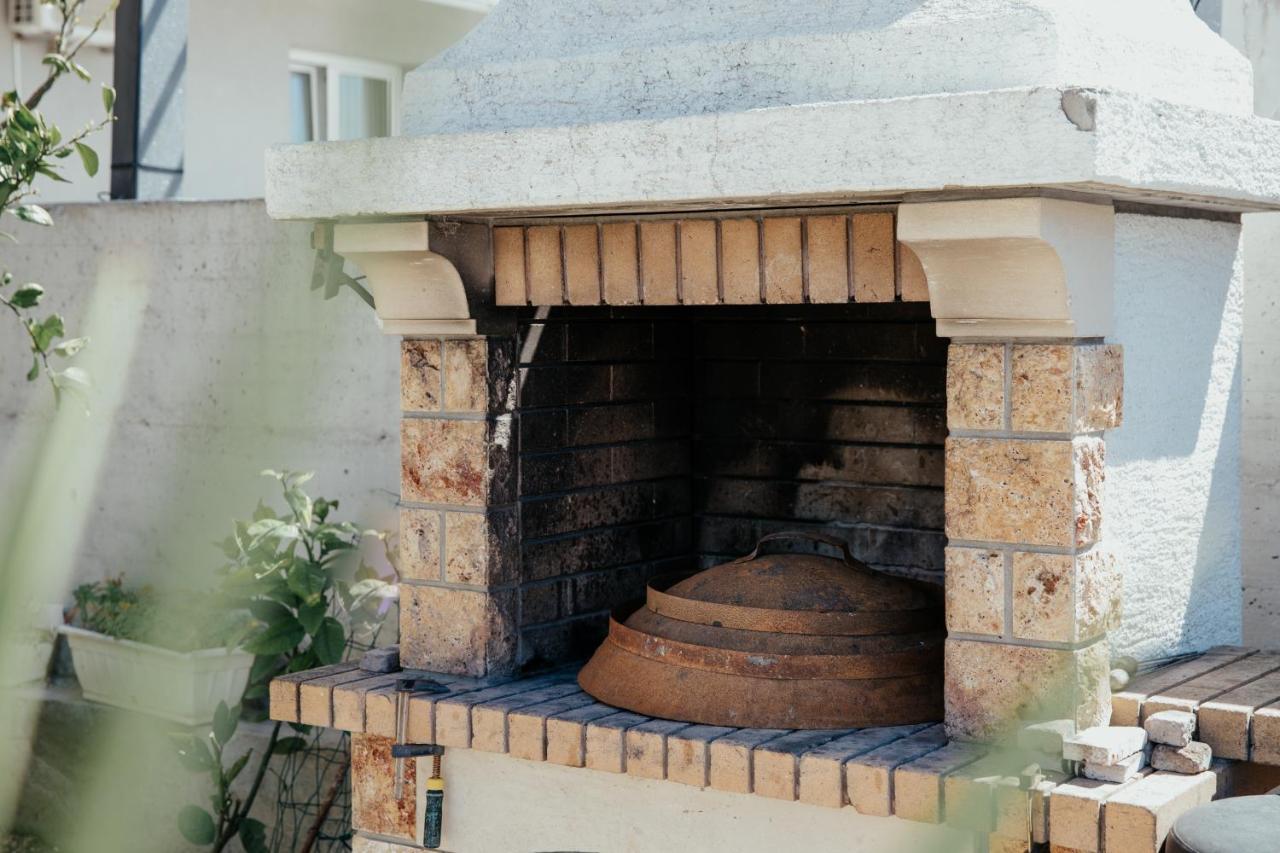 Apartment Dany - Free Beach Parking Makarska Exterior foto
