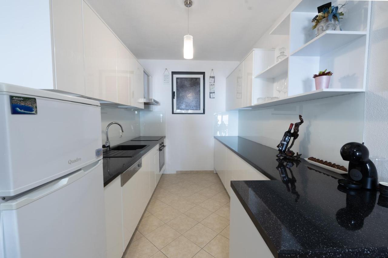 Apartment Dany - Free Beach Parking Makarska Exterior foto